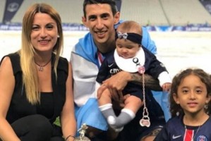 祸不单行 迪马利亚马尔基尼奥斯家被盗 家人被扣