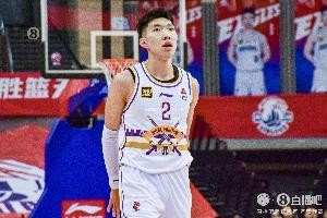 bob半岛体育官方网站-稳定得分！廖三宁10中6得到14分2板5助2断 三分2中2