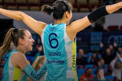 bob半岛体育官网-龚翔宇带伤出阵，麦迪逊女排首败！但她仍然砍下11分|奥斯汀|自由人|美国女排|失误|比赛_新浪新闻