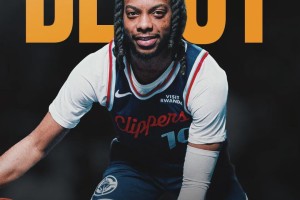 bob半岛体育官方网站-2换1！即将交易首秀！伦纳德等回全明星后卫