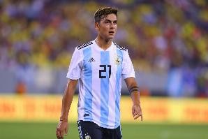 妻子：迪巴拉的父亲希望他未来去博卡，但那样的话我父亲会气死了