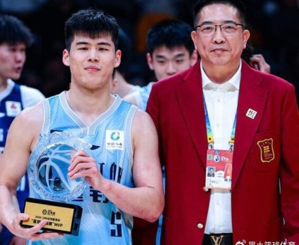 17投砍26分6板4助！广东20岁锋线新星闪耀星锐赛，值得杜锋更多信任|广东男篮|陈家政|体育赛事讨论|CBA全明星|三分球_新浪体育_新浪新闻