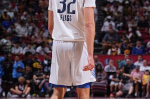 bob半岛体育官方网站-基德谈弗拉格夏联首秀：他很全能 他为队友创造了大量机会