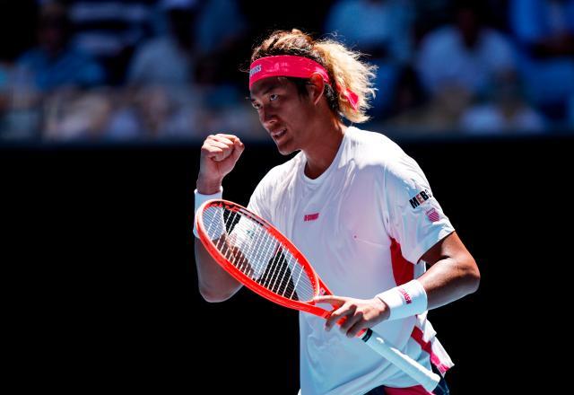 1736852113928093340.jpg (体育)(5)网球——澳网:张之臻止步男单首轮XxjpseC007199_20250114_PEPFN0A001.jpg